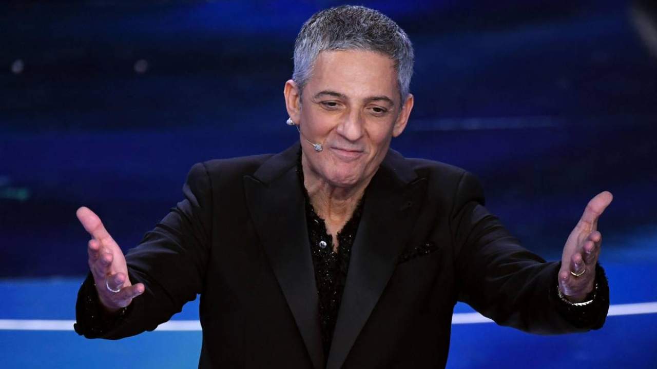 Fiorello, dettagli sull'intimità con la moglie