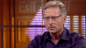 Paolo Bonolis. Il presentatore infuriato in studio. (Foto: Mediaset) - Metropolinotizie.it