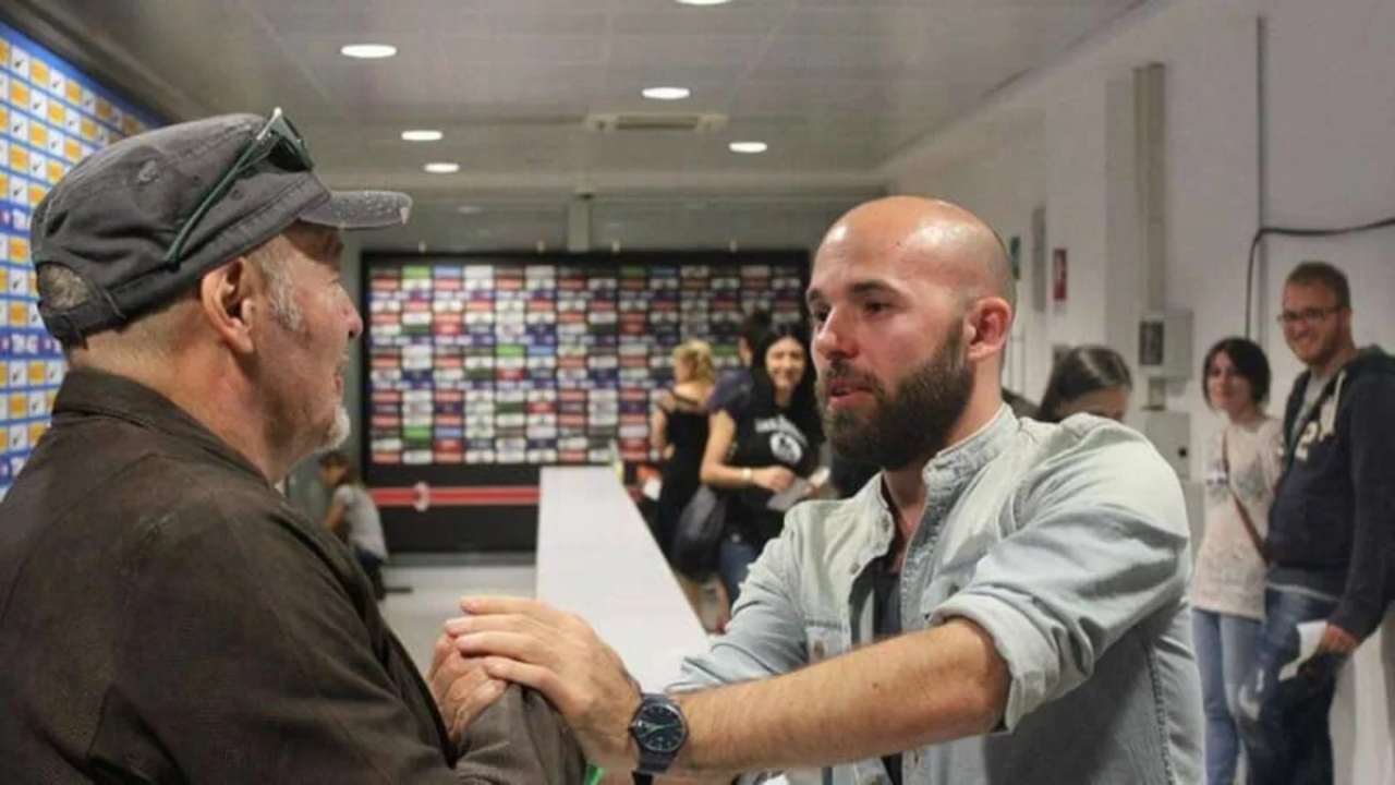 Vasco Rossi assieme al figlio Lorenzo Rossi. (Foto: Facebook) - Metropolinotizie.it