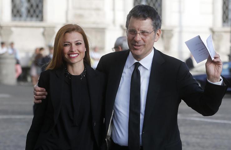 Fabrizio Frizzi con la moglie Carlotta Mantovan (Fonte Ansa)
