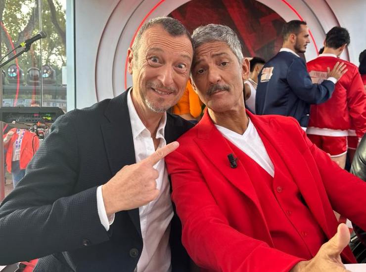 Amadeus in compagnia di Fiorello: la coppia che ha reso popolare il Festival negli ultimi anni. (ANSA) - Metropolinotizie.it