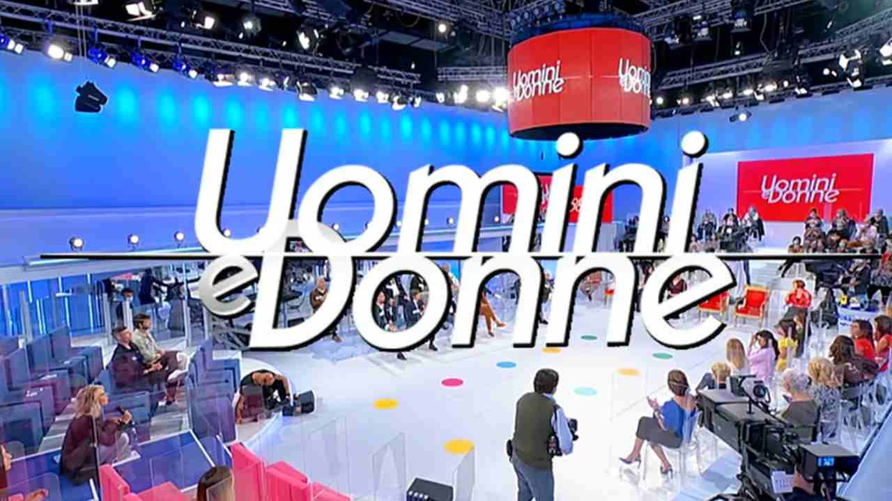 Lo studio del programma "Uomini e Donne". (Web search) - Metropolinotizie.it