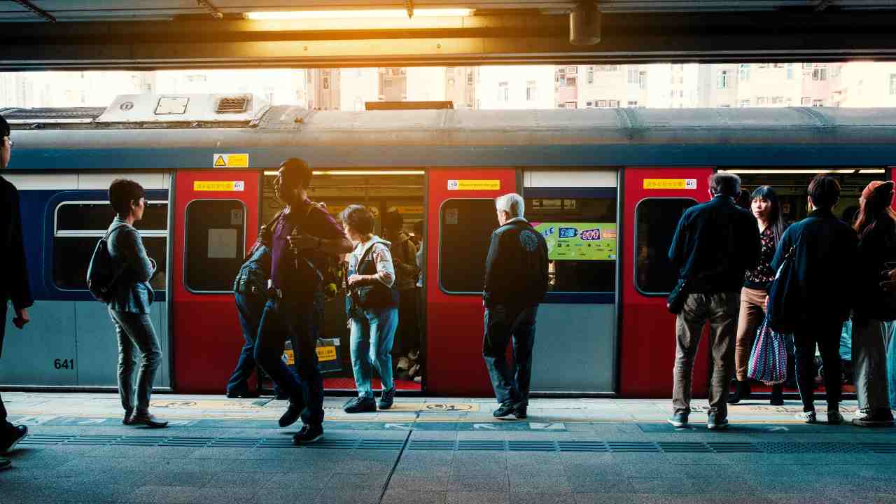 Mezzi di trasporto pubblici urbani: una soluzione adatta al caos delle grandi città. - Metropolinotizie.it