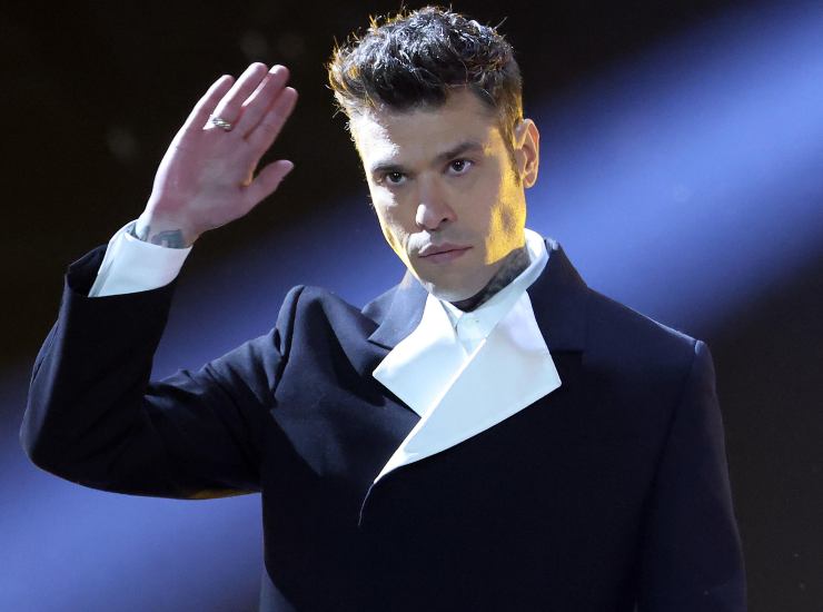 Fedez alla finale di "X-Factor": anche lui nel mirino di Morgan. (ANSA) - Metropolinotizie.it