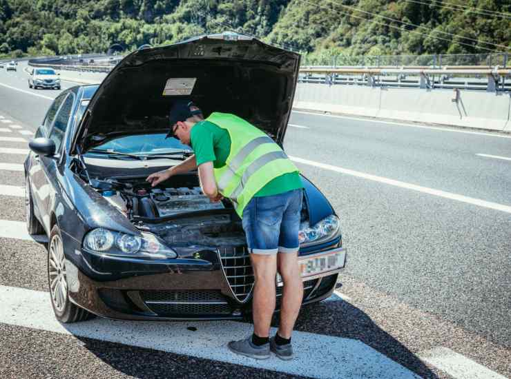 Come comportarsi nella corsia di emergenza - Metropolinotizie.it