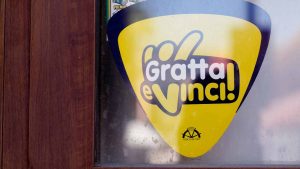 Due vincite milionarie in un solo giorno con i Gratta e Vinci da 20 euro