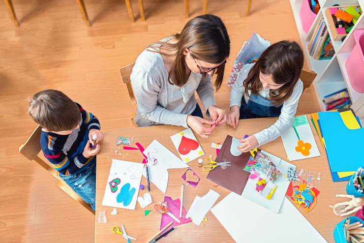 Lo stipendio di una maestra d’asilo e come diventarlo